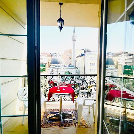 4 Llullat - City Center Apartment Pristina Exterior foto